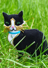 Load image into Gallery viewer, Hodge Decoration