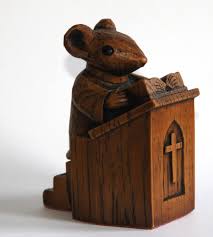 Church Mouse - Vicar in the Pulpit